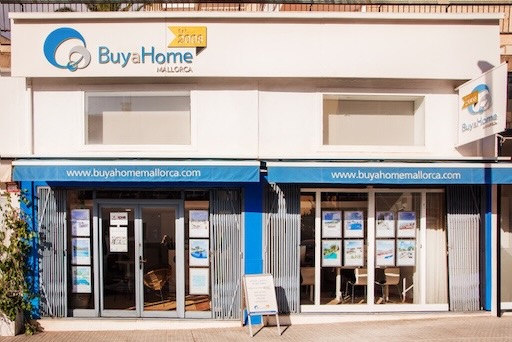 Facade of the Buy a Home Mallorca office in Sant Agusti